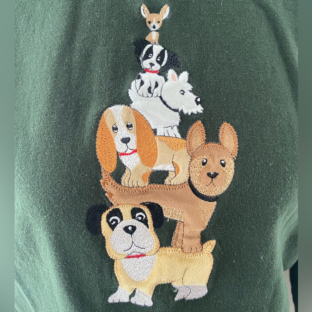 Vtg Green Embroidered Stacked Dog Design Crewneck Sweatshirt Granny Cottage Cozy - Picture 2 of 8